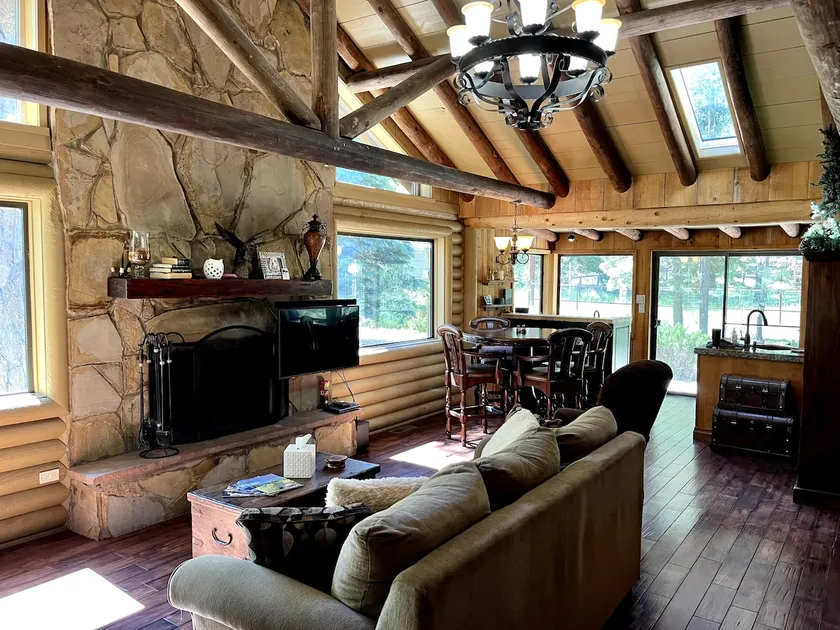 Kinkade Inspired Cabin in Tal Wi Wi/Alpine, AZ - Image 1