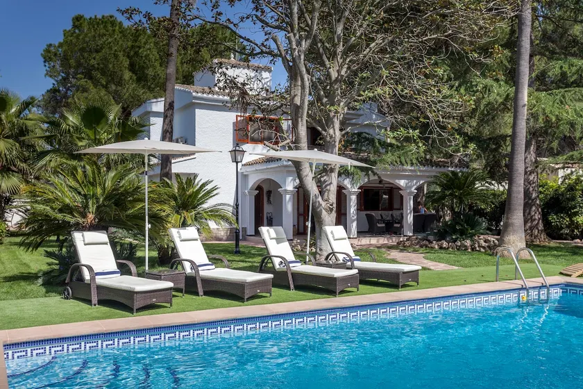 VILLA LATEL - Image 1