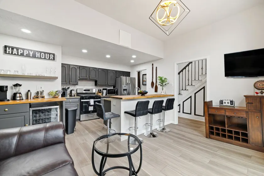 10 Mins to Downtown | 4BR + Game Room + 3 Baths - Image 1