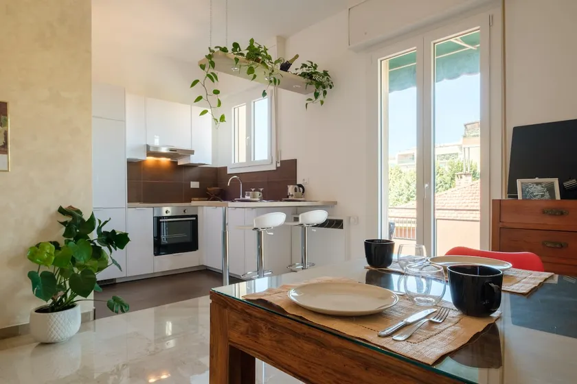 Fabula · Spacious Apt with 3 Bedrooms & 3 Baths - Image 1