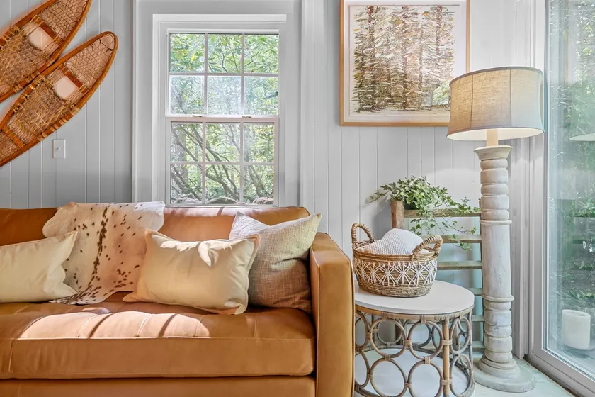 Newly Renovated Cozy Cottage in Highlands - Image 1