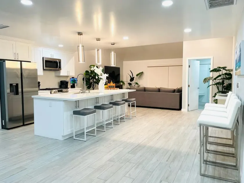 Modern Home in Baldwin Park - Image 1