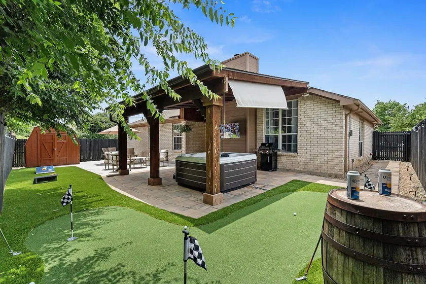 Hidden Gem in Fort Worth with Hot Tub & Mini Golf - Image 1