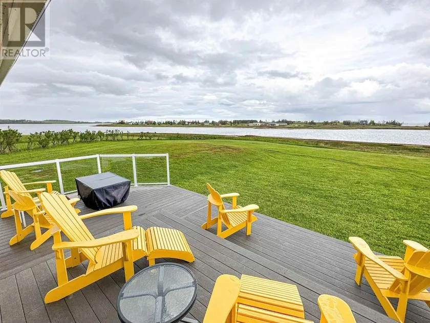 Seaside family-friendly beauty! - Image 1