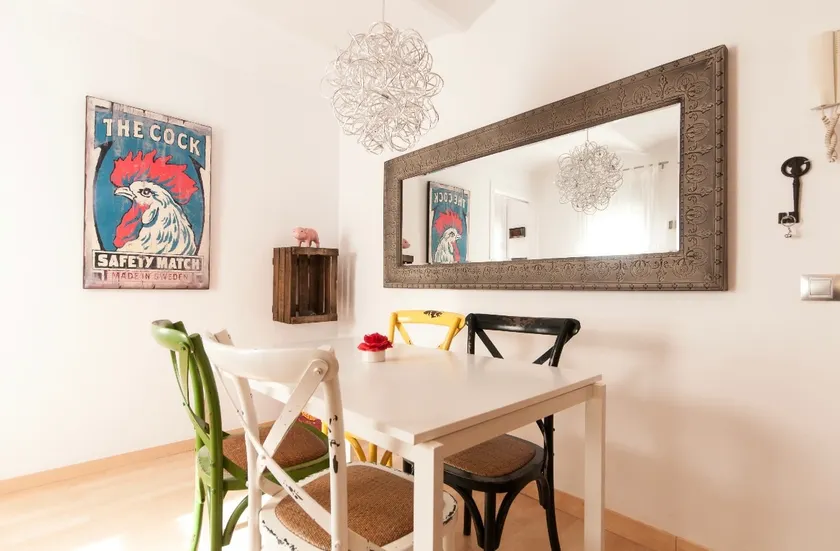 Cozy apartment by Plaça d'Espanya - Image 1