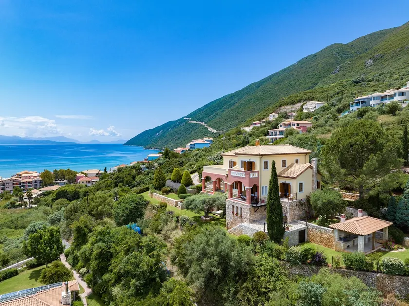 Villa Pera - Image 1