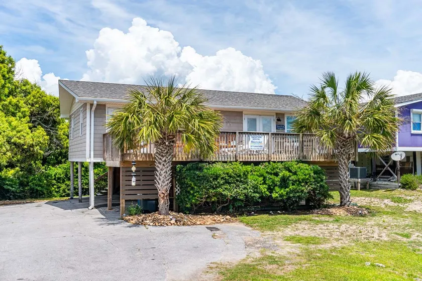 Anchor Management Cottage on Emerald Isle, NC - Image 1