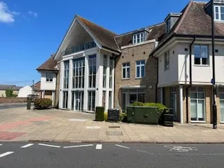 Church View Apartment - Image 1