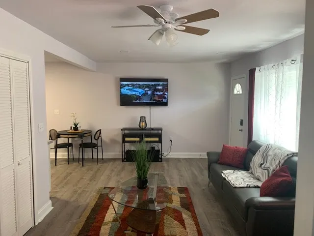Pinecrest home away from home. - Image 1