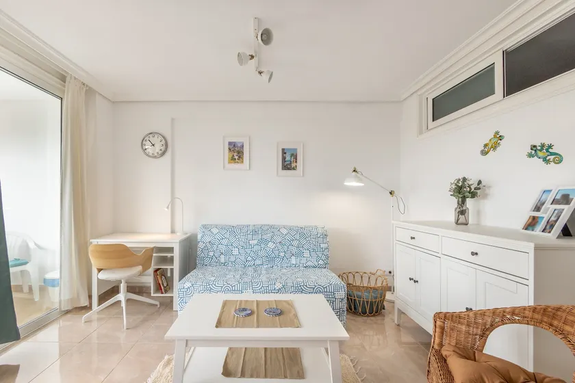 Apartment in the south near the beach - Image 1