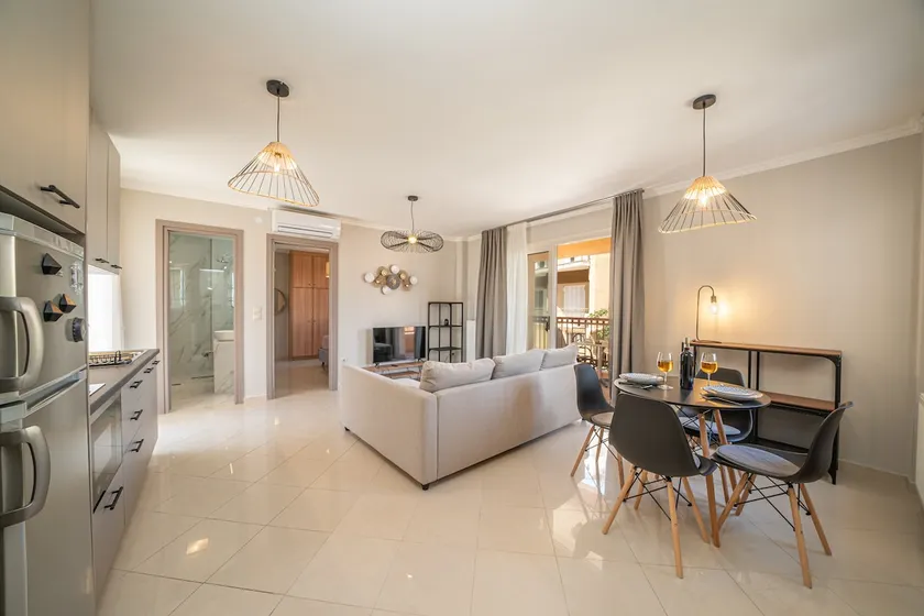 Tsimaras Apartment - Image 1