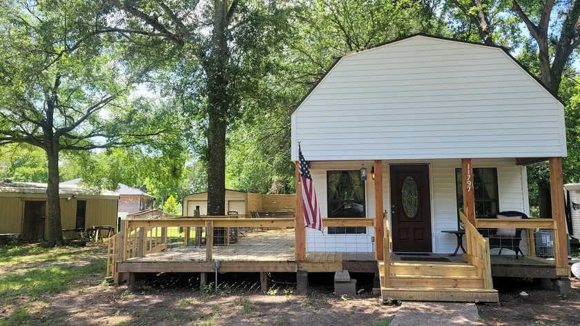 The Cabin - Image 1