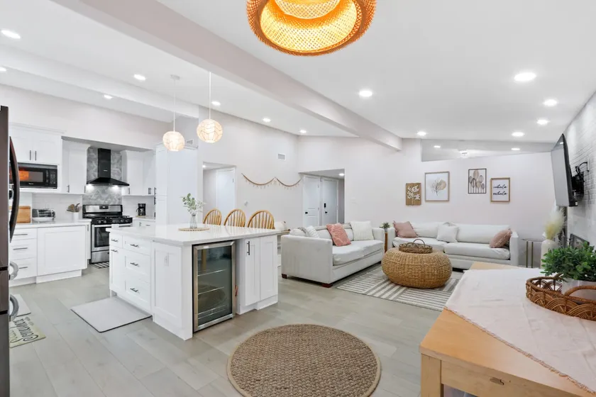 Great 5 bed 3 Bath Beach City - Image 1