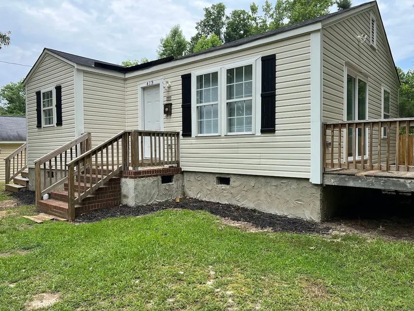 Cozy home minutes from downtown - Image 1