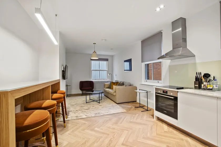 Two Bed Apartment in Reading - Image 1