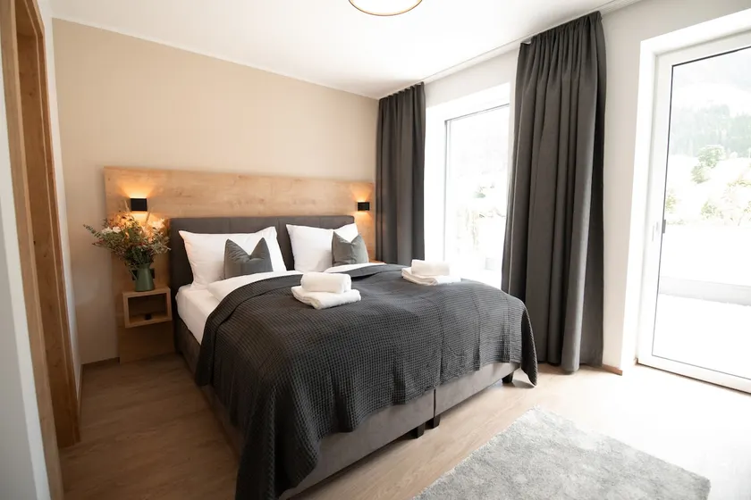 Superior Suite - Image 1