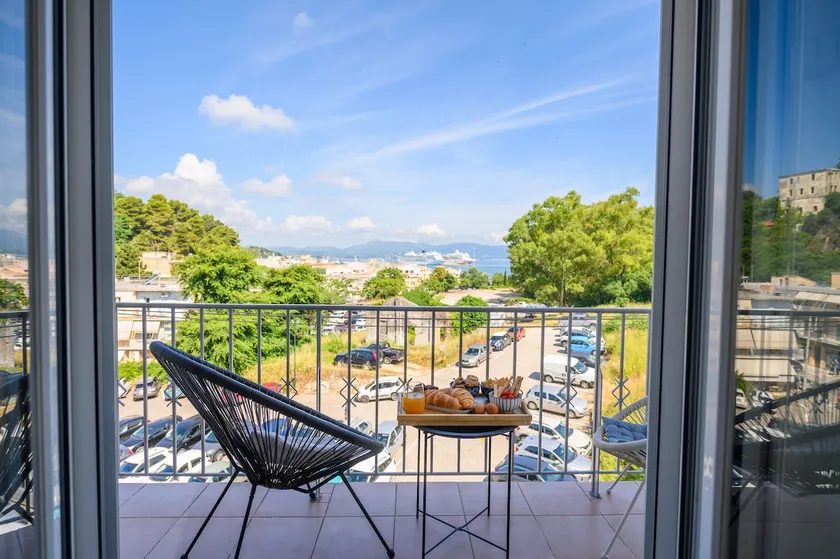 Fortezza Nuova Seaview by the Corfu town - Image 1