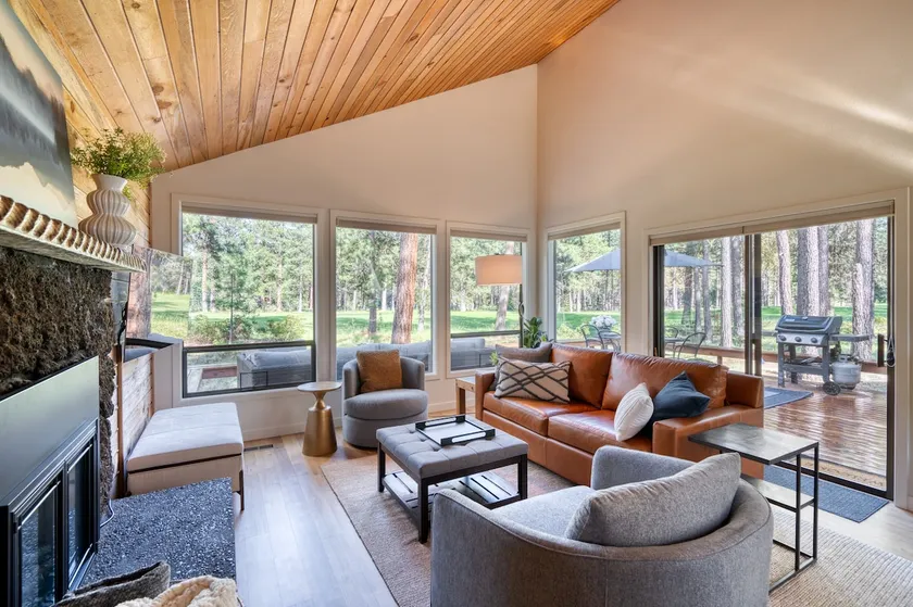 Black Butte Ranch Cabin on the 7th Fairway - Image 1