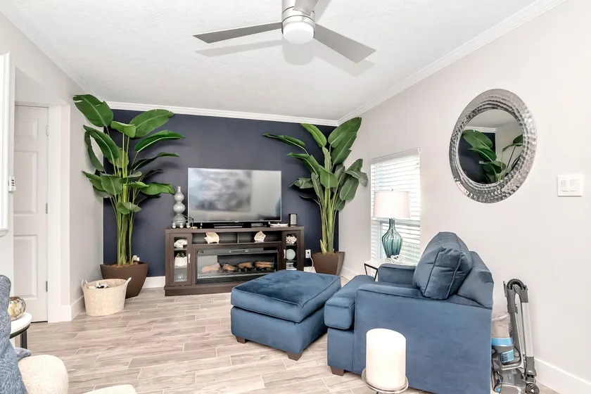 Davis Islands Life! Townhome - Image 1