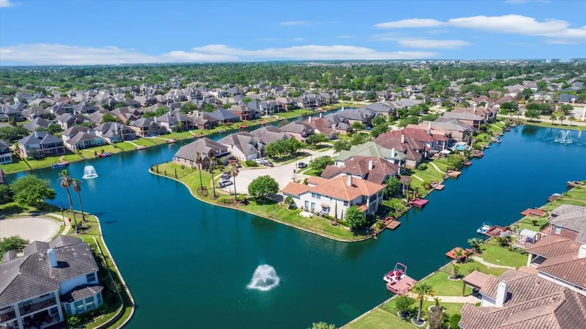 Luxury Executive/4 Insurance and Corporate Housing - Image 1