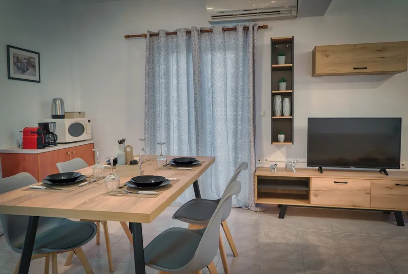 S&G Luxury Apartments - Makri Gialos - Image 1