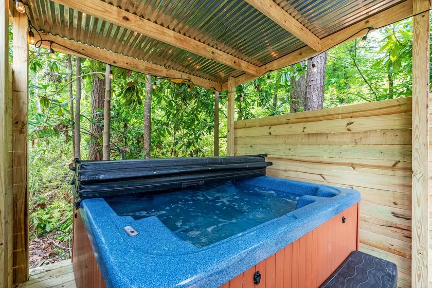 HOT TUB AT 2nd Floor Modern Coastal - Image 1