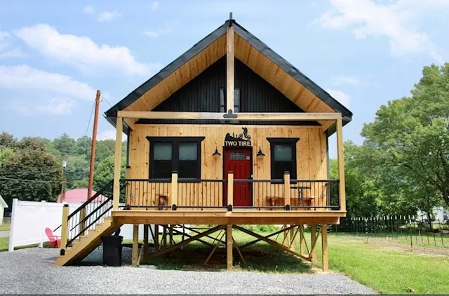 Two Tire Cabin - Image 1