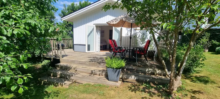 Small cottage in a quiet location. - Image 1
