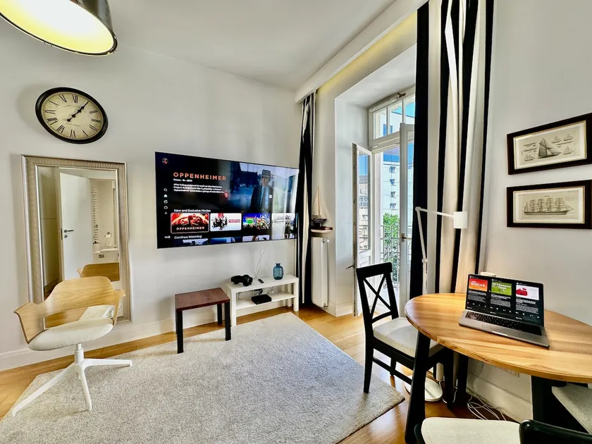 DECOR metro WiFi 300 Mbs 65TV Netflix HBO - Image 1