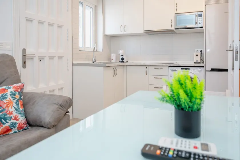 Beachside apartment - Image 1