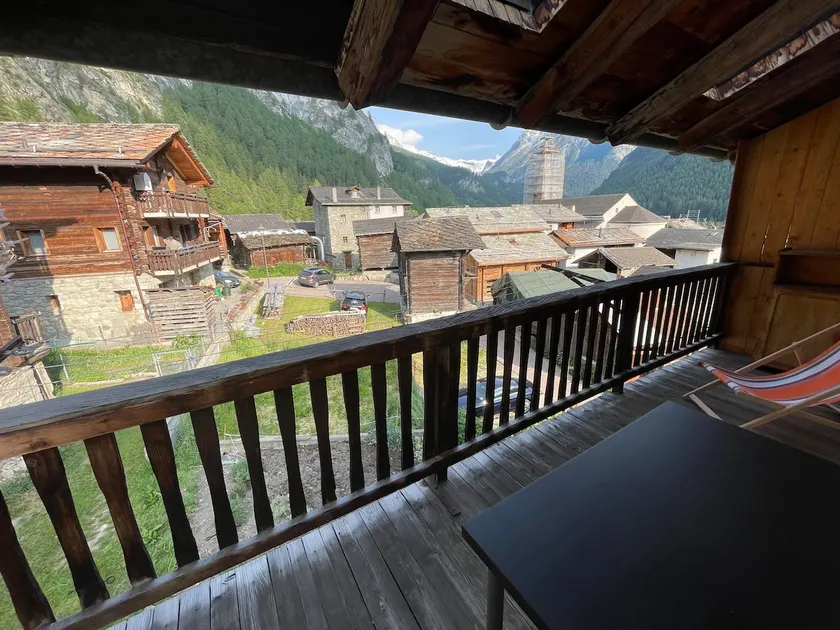 Beautiful chalet, Évolène, magnificent view, quiet - Image 1