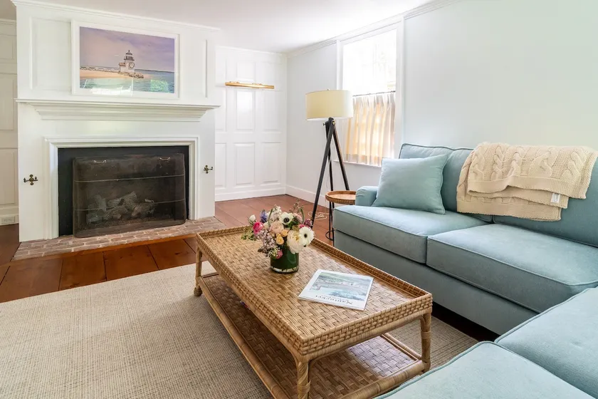 In-Town Renovated Historic House - Image 1