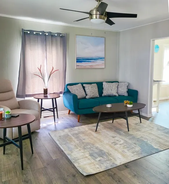 Fantastic 1 Bed apt in Warren - Image 1