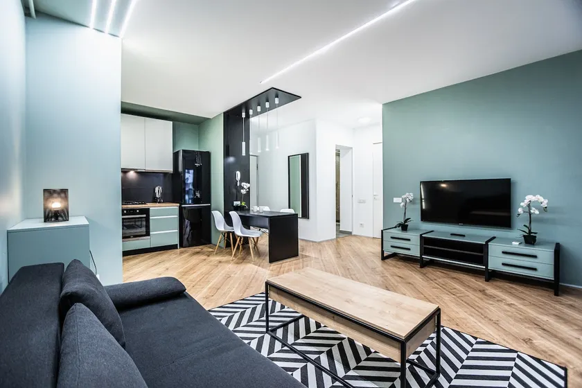 Green Luxury Pipera - Image 1