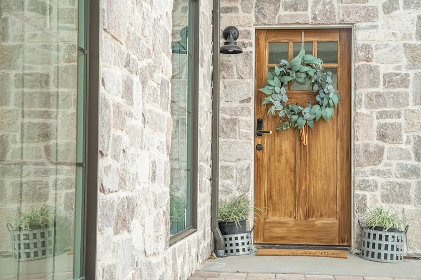 Rustic Gold Retreat - Image 1