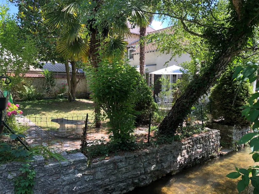 Family home in the heart of the Eure Valley - Image 1