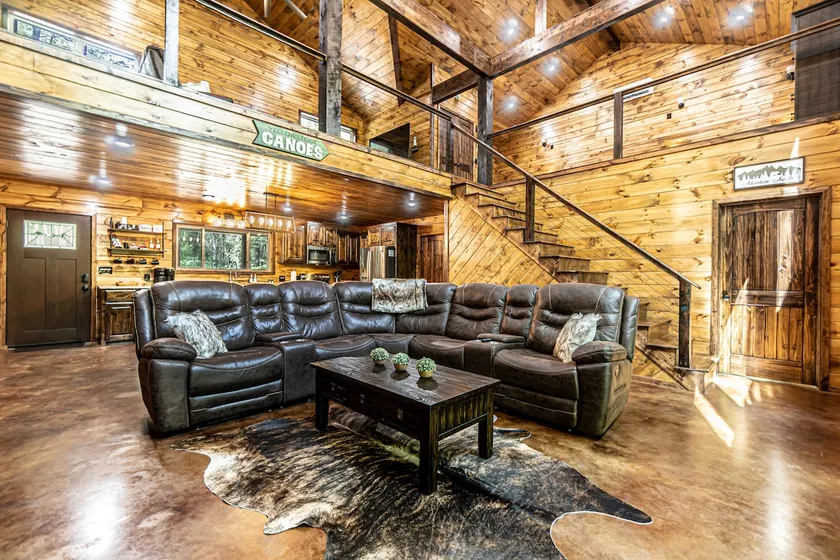 Hillbilly Paradise~Brand New Cabin on the Mulberry - Image 1