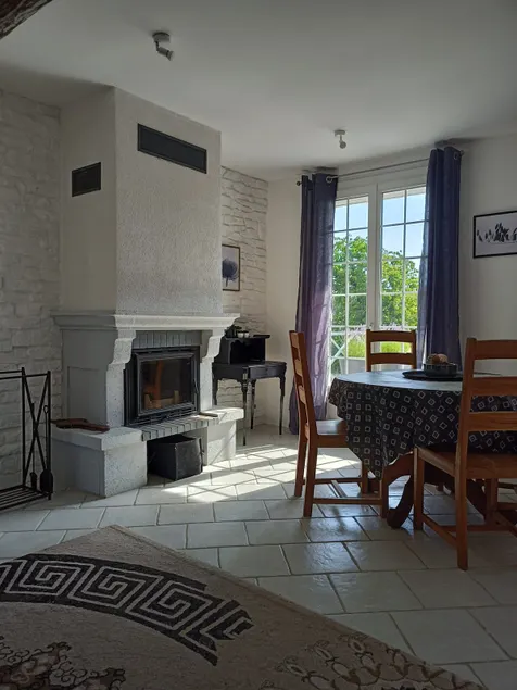 Le Cuychet, House F4, country setting - Image 1