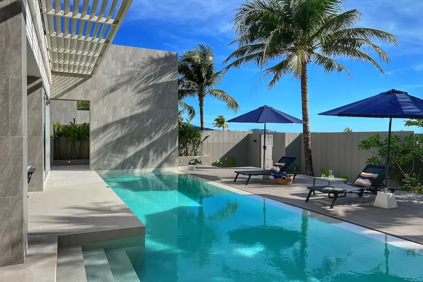 Pool Residence on the Beach - Image 1