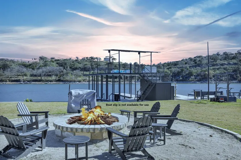 Marble Falls Lakefront Paradise w/Fire Pit! - Image 1