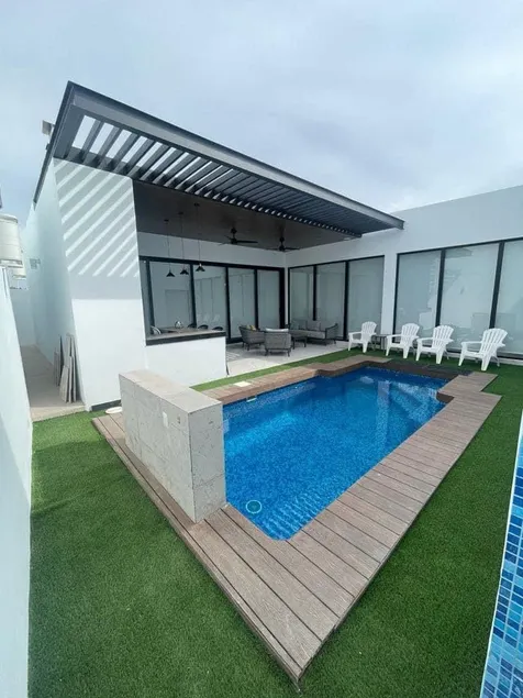 Marina Real 39, Beach House - Image 1