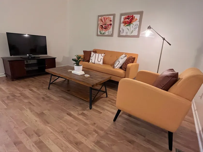 Cozy Air BnB - Image 1