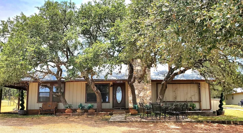 Peaceful Cabin by the Creek • Firepit • Sleeps 10 - Image 1