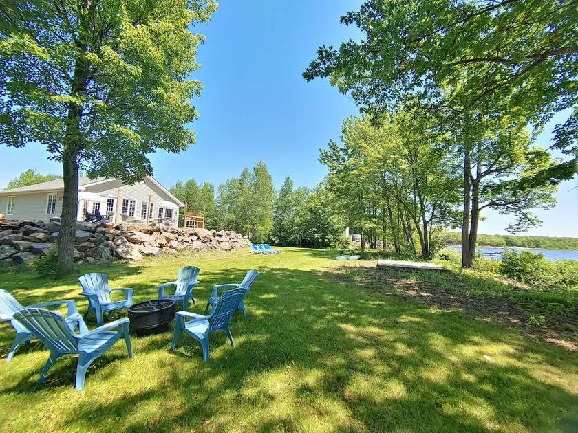 Lakeview Lookout Retreat - Image 1