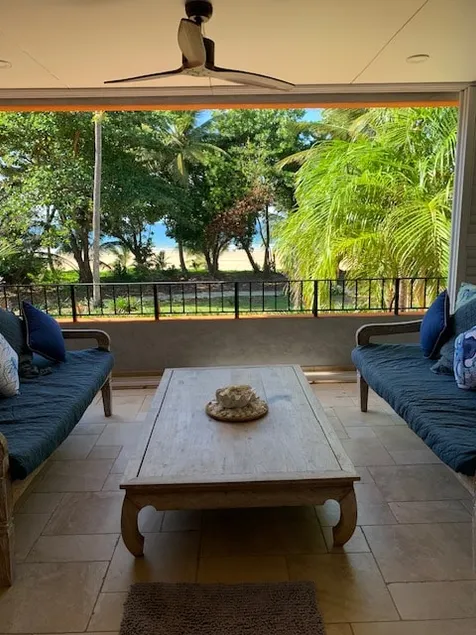 Absolute Beach front with views 2/46 Marine Parade - Image 1