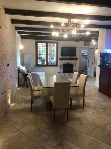 Quiet and convenient to amenities and the university - Image 1