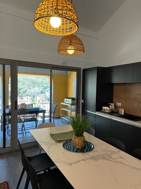 Elegant Provençal house • Unobstructed view - Image 1