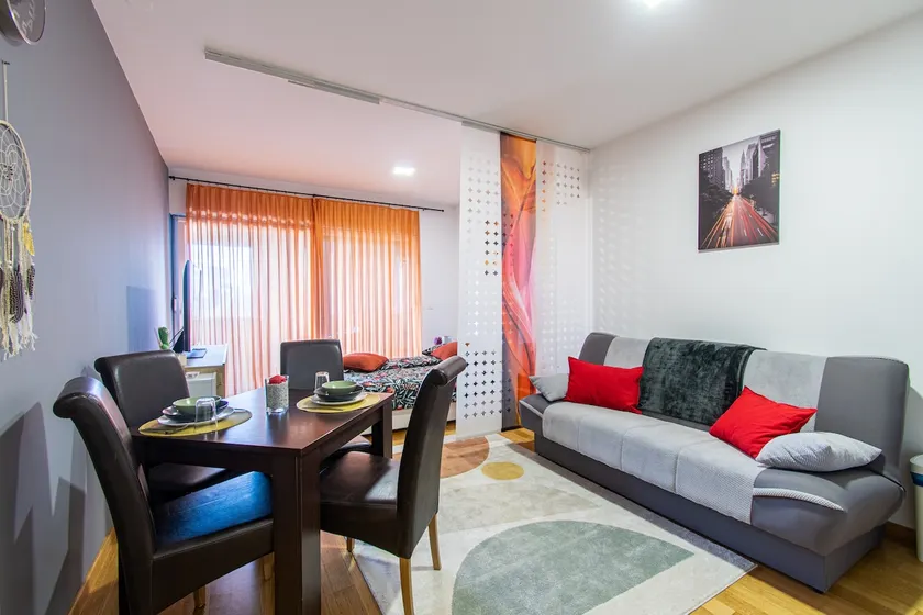 Flexible SelfCheckIns 54 - Zagreb - Garage - Loggia - New - Image 1