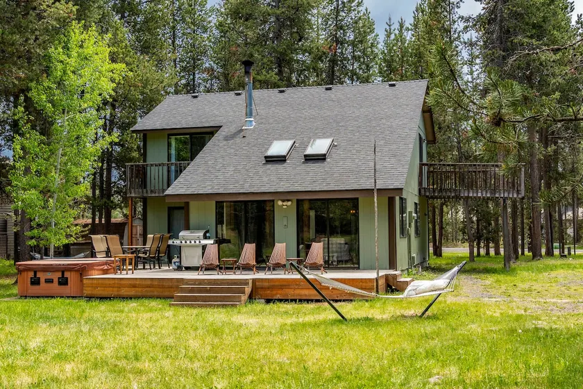 Riverfront Cabin - Image 1