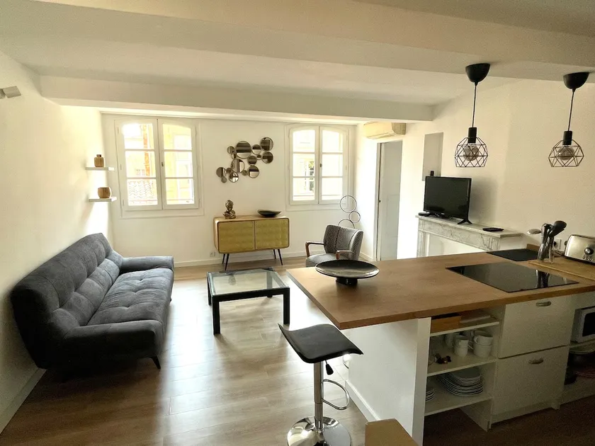 Hycenter of Aix, air-conditioned apartment. - Image 1